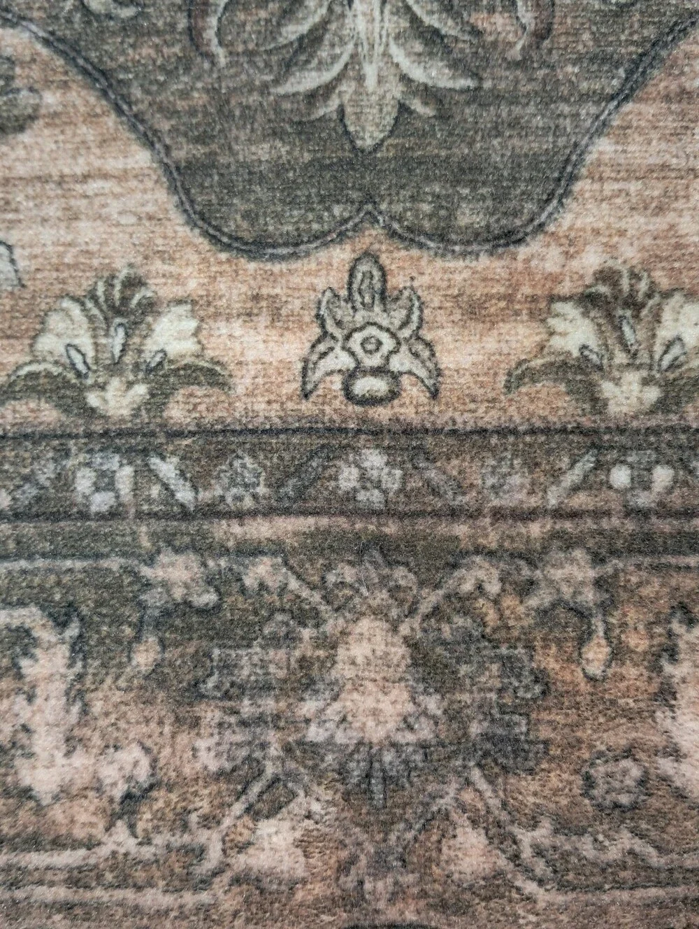 Releany NWT 2'x3' Medallion Distressed Boho  Non-Slip Rug In Dark Brown/Brown